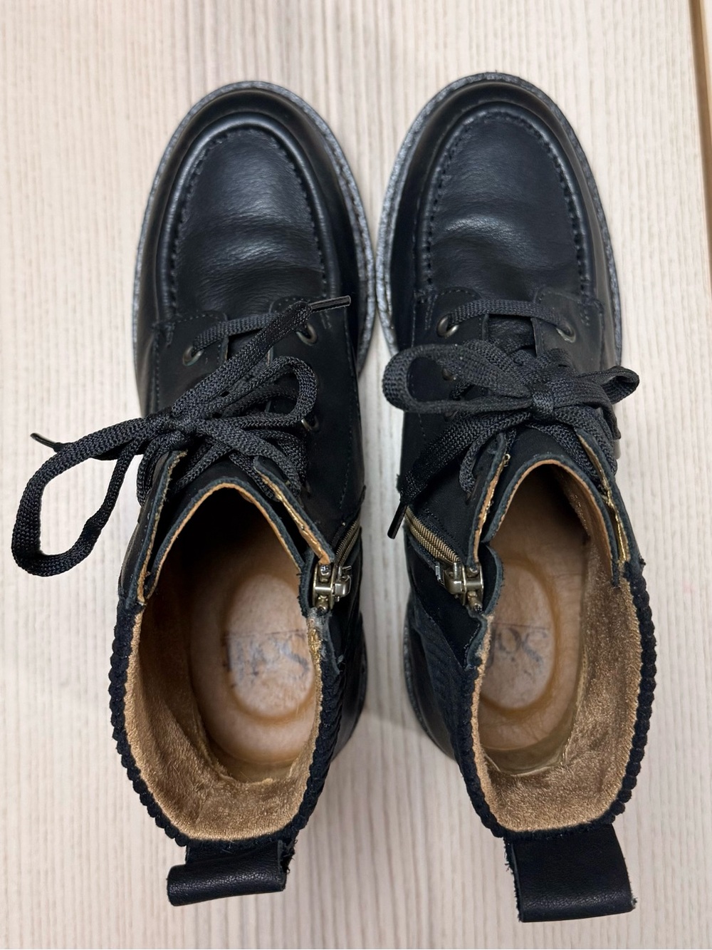 Söfft Lonnie Black Leather Ankle Boots Women’s 7.5 Lace Up Zip - Picture 3 of 7